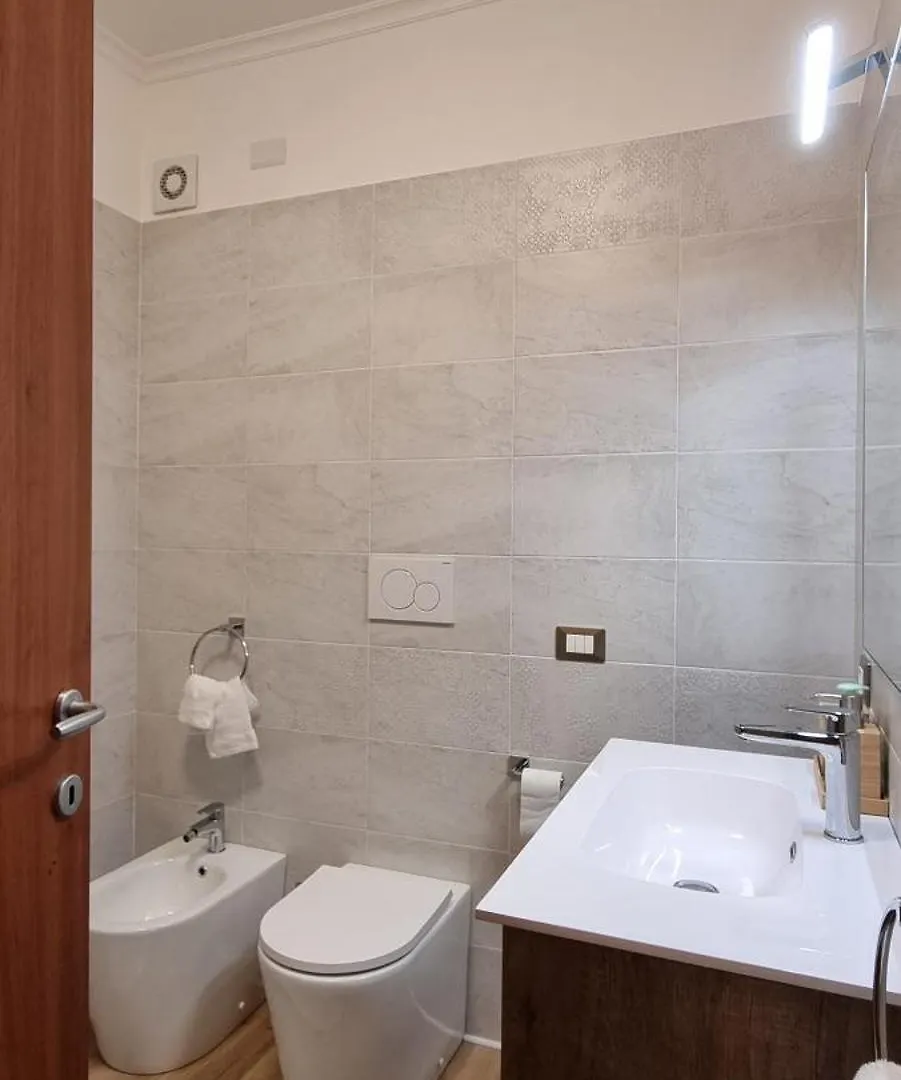 Lucia'S Guest House - Casa Vacanze Rome Apartment